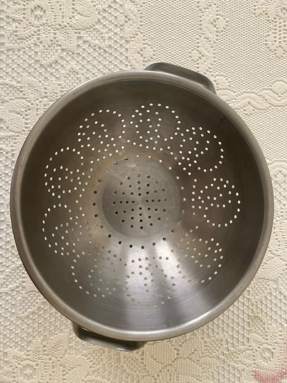Ekco Stainless Steel 4 Qt 10” Diameter Collander